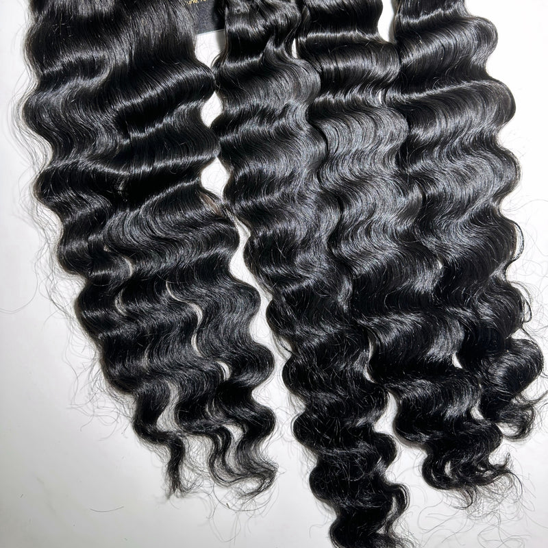 4x4/5x5 Ultra HD Lace Closure – Wavy Vietnamese Hair Extensions Natural Black